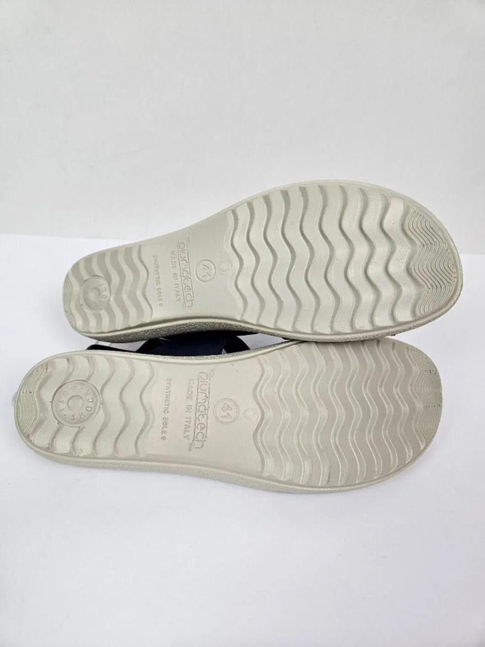 Fly Flot Piumatech Perforated Navy Blue Faux Leather Strappy Wedge Sandal 41/9.5
